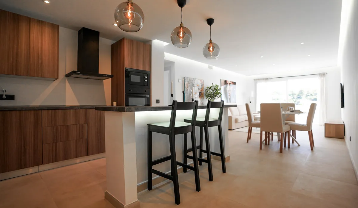 6718f003-b582-4e2c-b143-2a128603340d