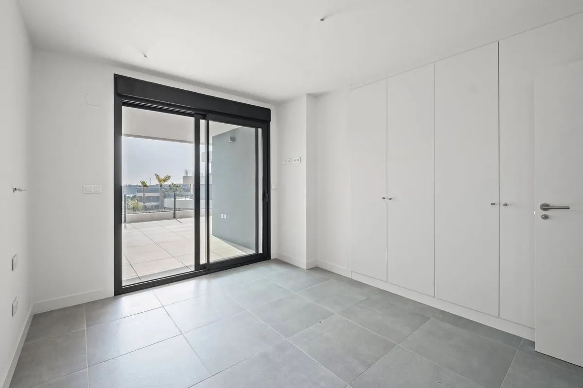 1b0debe8-6676-45a4-b9ac-8f5d7df5ca56