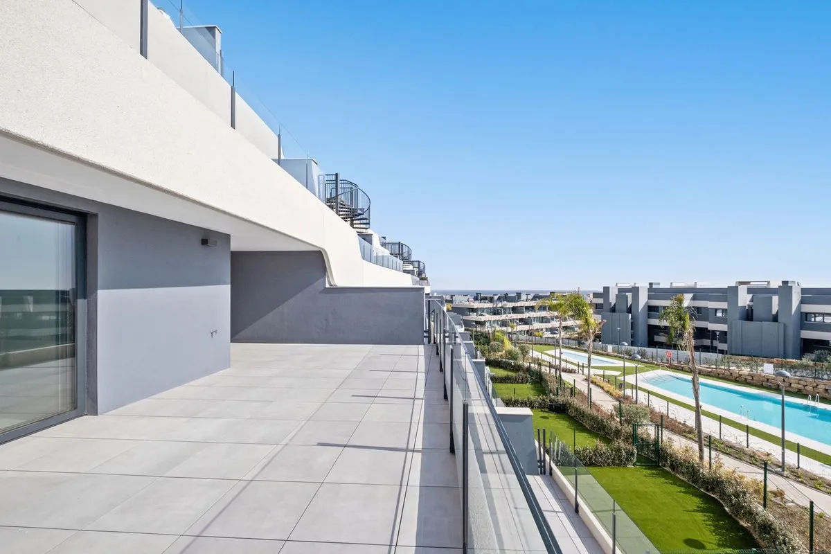 6bd1f824-b38b-4773-86a2-f4ad7580adf5