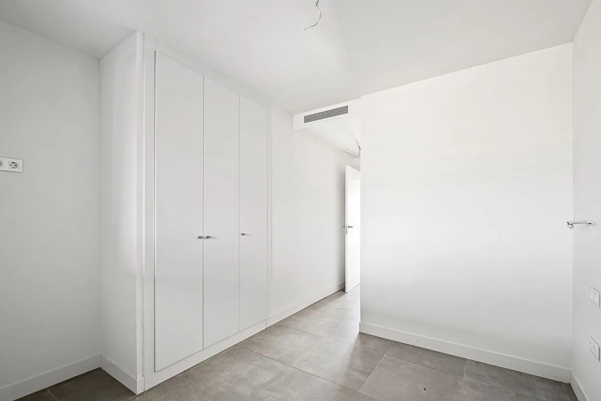 afc2ab3d-013c-4969-83e6-f4724cd0f68f