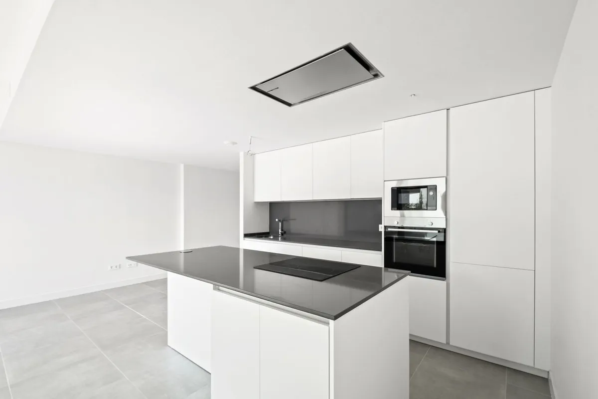 dfead73a-f47b-41a1-a675-12e125624a27