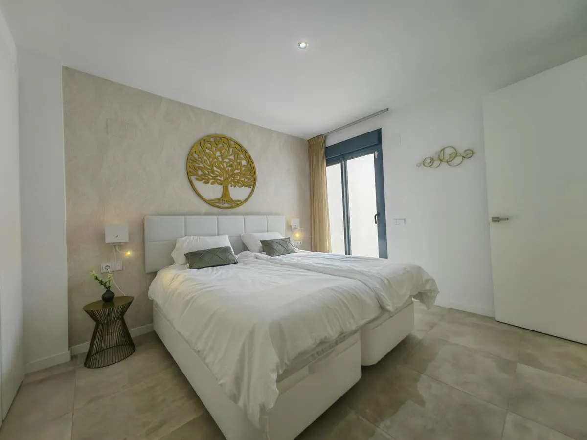 1f1446c0-2da0-4f56-b3c1-f69846a040f0