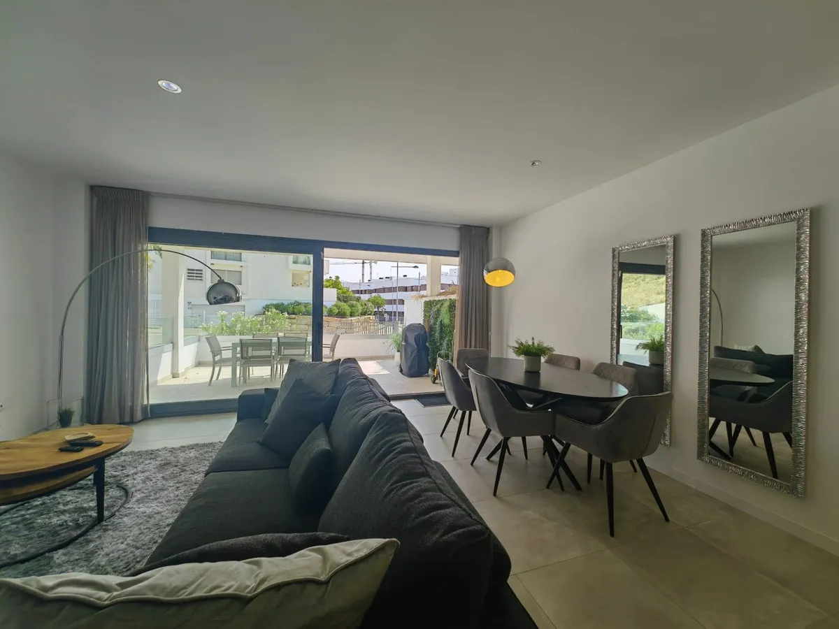 42c3b7f2-a158-4edb-be88-740e598fe49f