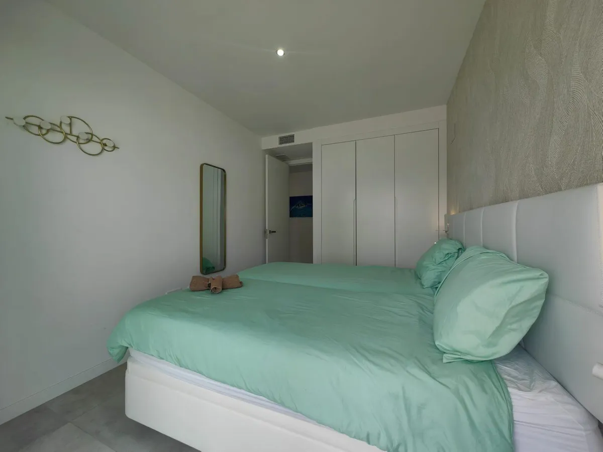 66663353-7da3-41f3-a123-4f1f5c9568e3