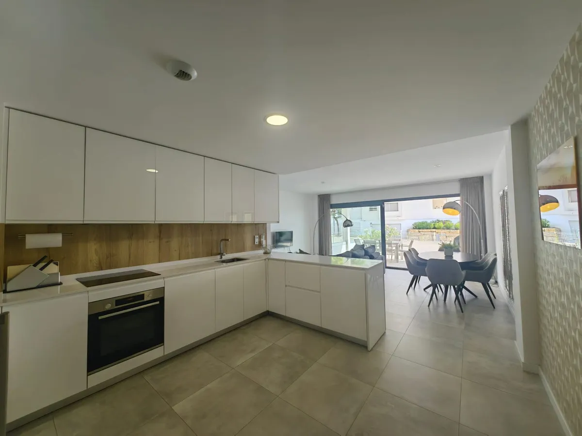 a8d7b417-2948-4506-be29-4798ccf1c1dd