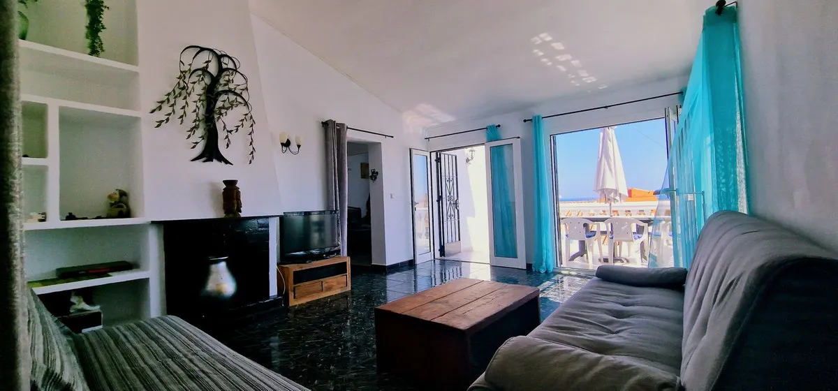 fd1d7011-6695-480b-abc6-78216c2da23f