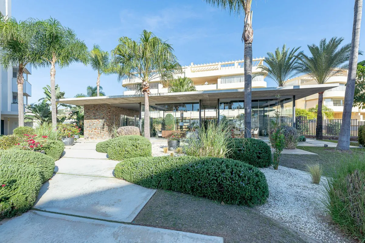 a6724fa5-5620-4b64-8bc1-3554af7a1094