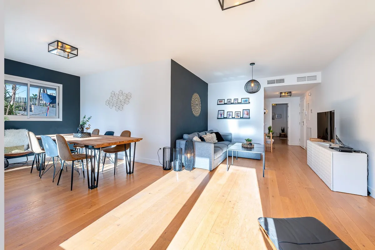 e923b8d2-2295-4560-9899-06dddf7dcd70