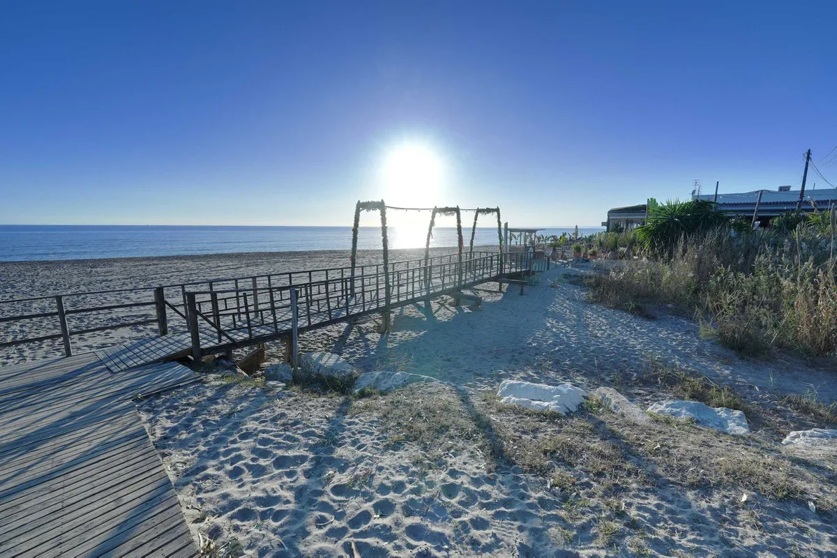 82da83f0-d74c-46c5-bdf5-77b291bc47e4