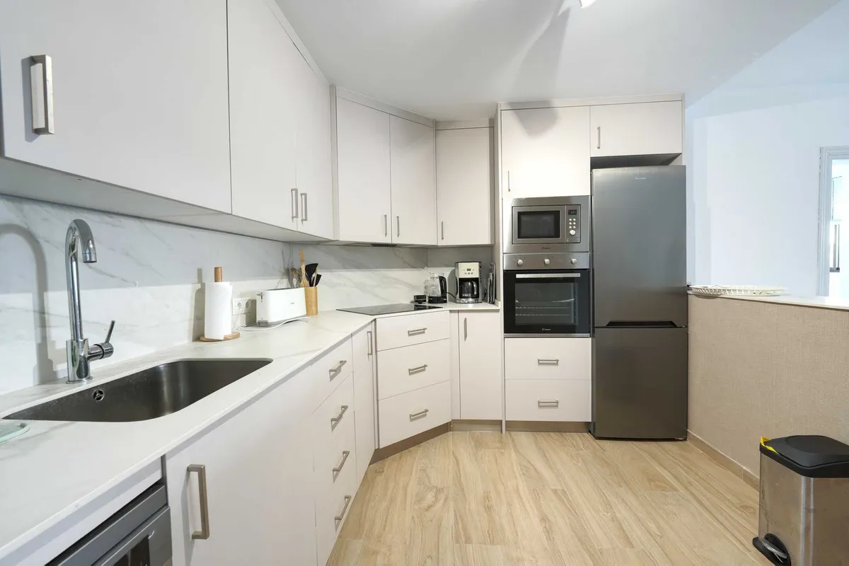 8f069969-ca45-4ea4-bc8f-23487c8ac9e6