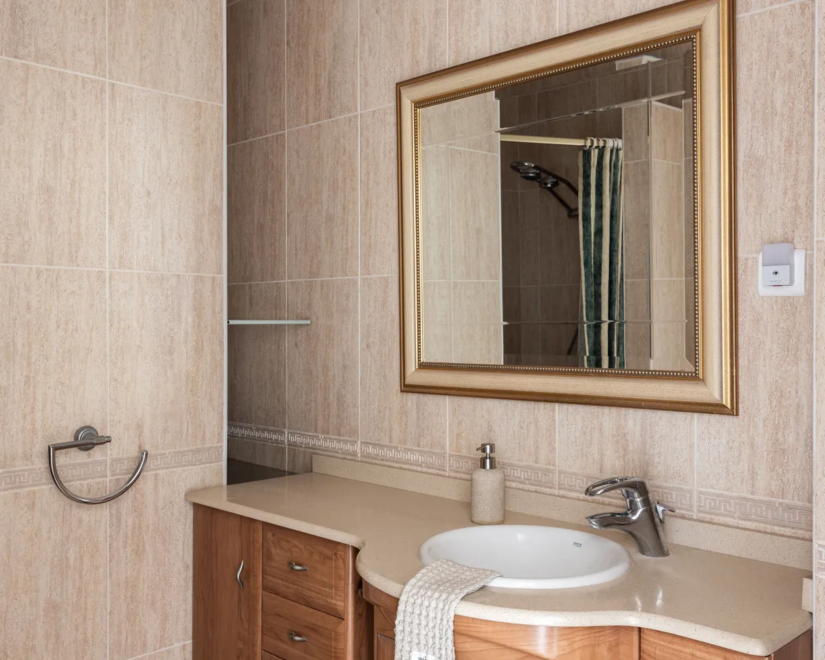 70cd4993-f61d-4fdb-8a88-1f68306bcc03