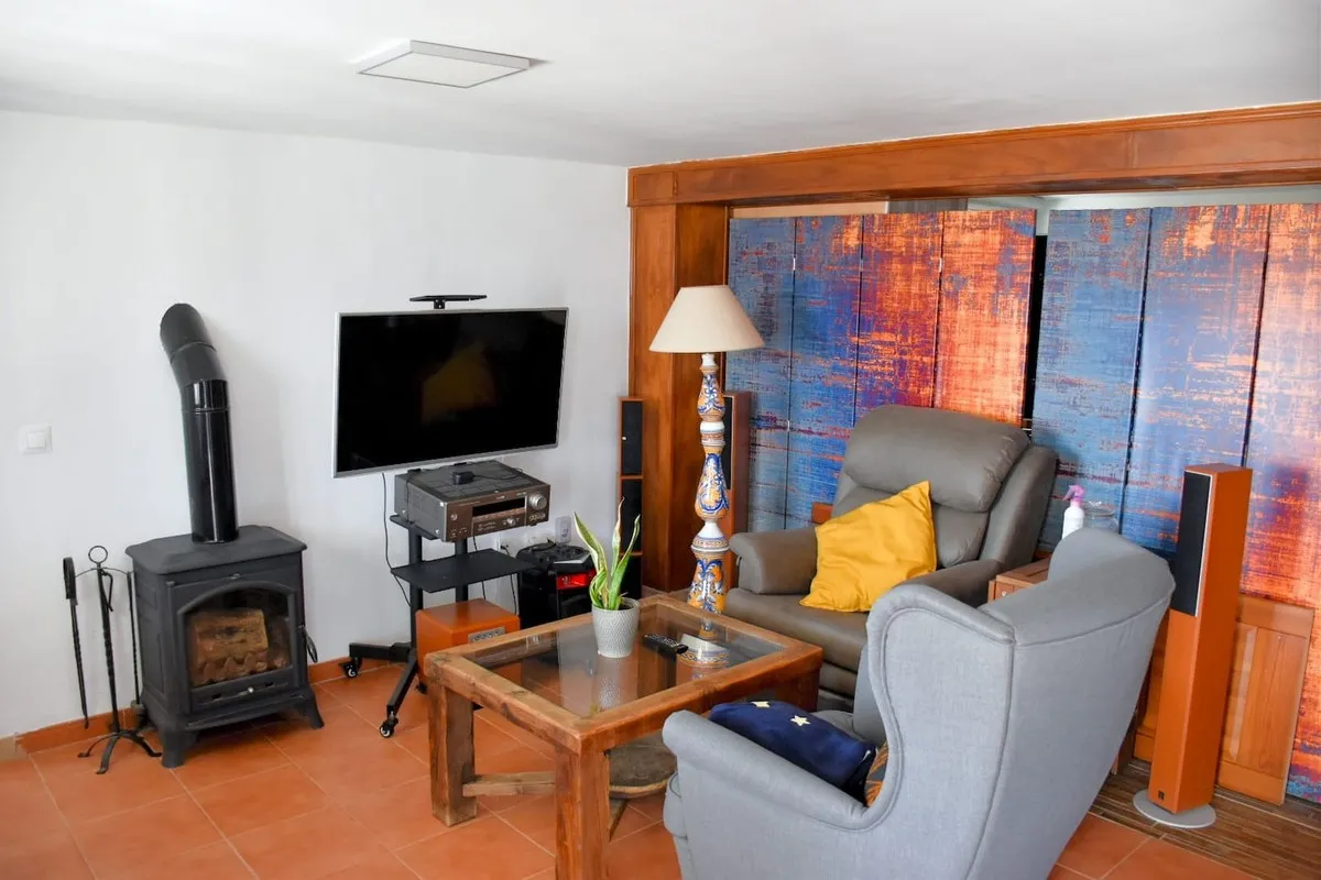 220a2e52-2f71-4669-a639-29f7271cfdad