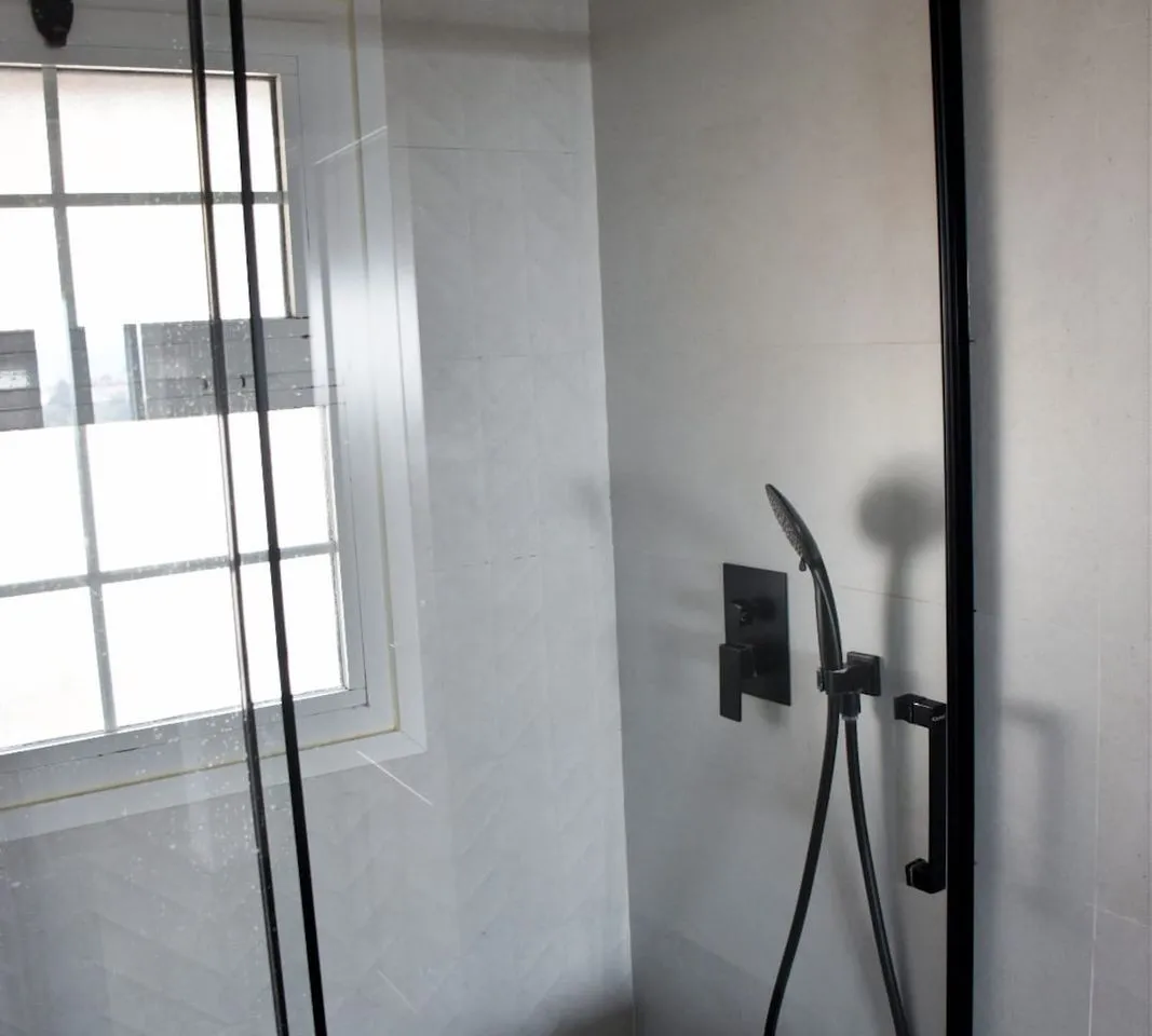 43ecaebf-a4bb-4061-998b-96e7c818527c