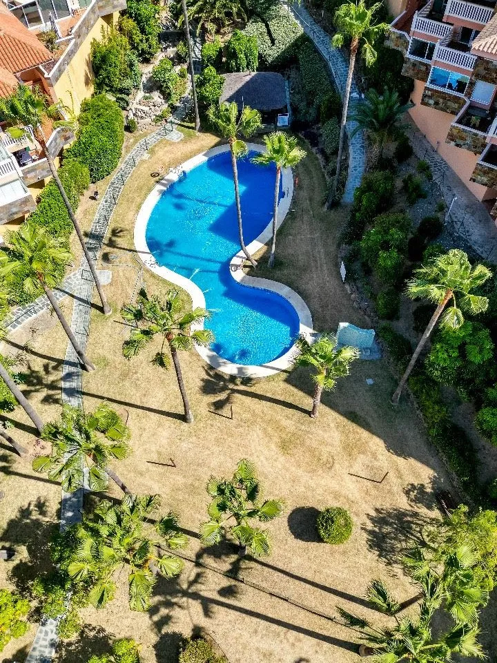 12d3a262-4225-419c-a6fc-fdd32b199180