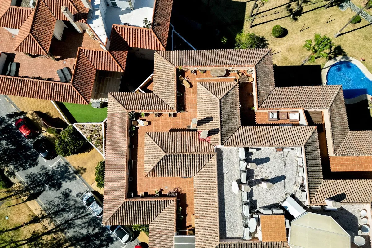 c6447857-2efd-4002-be36-6da55e323137