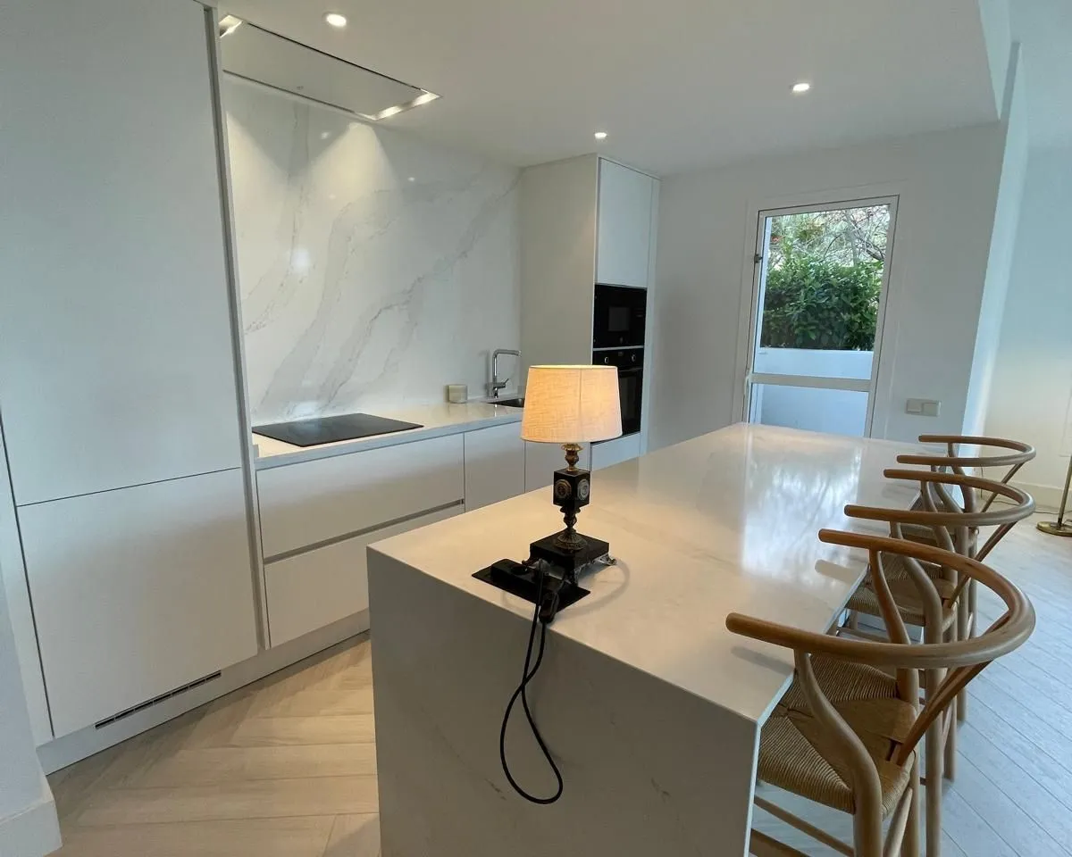 0ad71d9e-a7b8-4c0d-9381-e4bb85dfd192