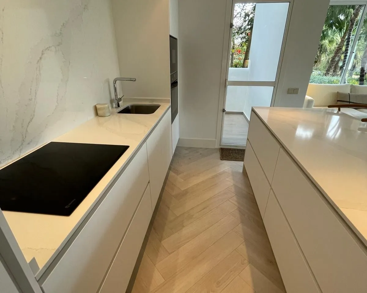 92c8e3a3-183d-4db0-bc2d-dfdc5b54d99c