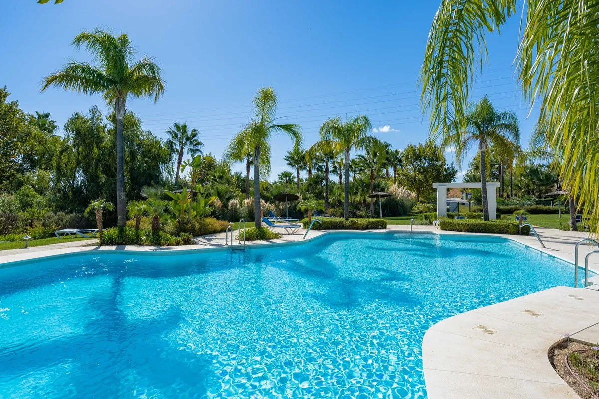 a80eecfc-307d-41f5-a0c1-03ab56cc379a