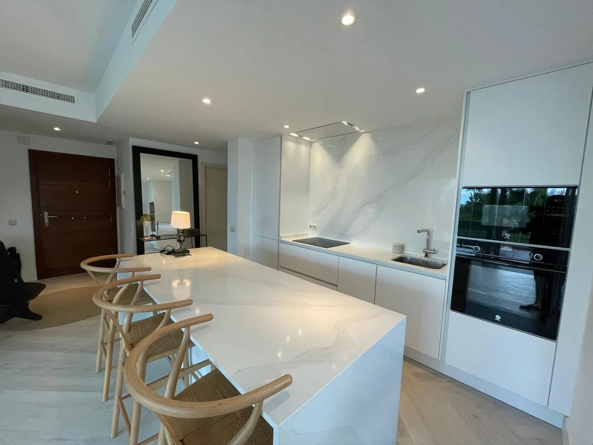 d772c56b-9779-4ca2-9333-fc6233d58acb