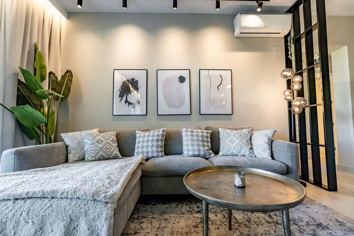 82b6b9ce-60da-4dd8-b9e5-2f1d3a2c6705