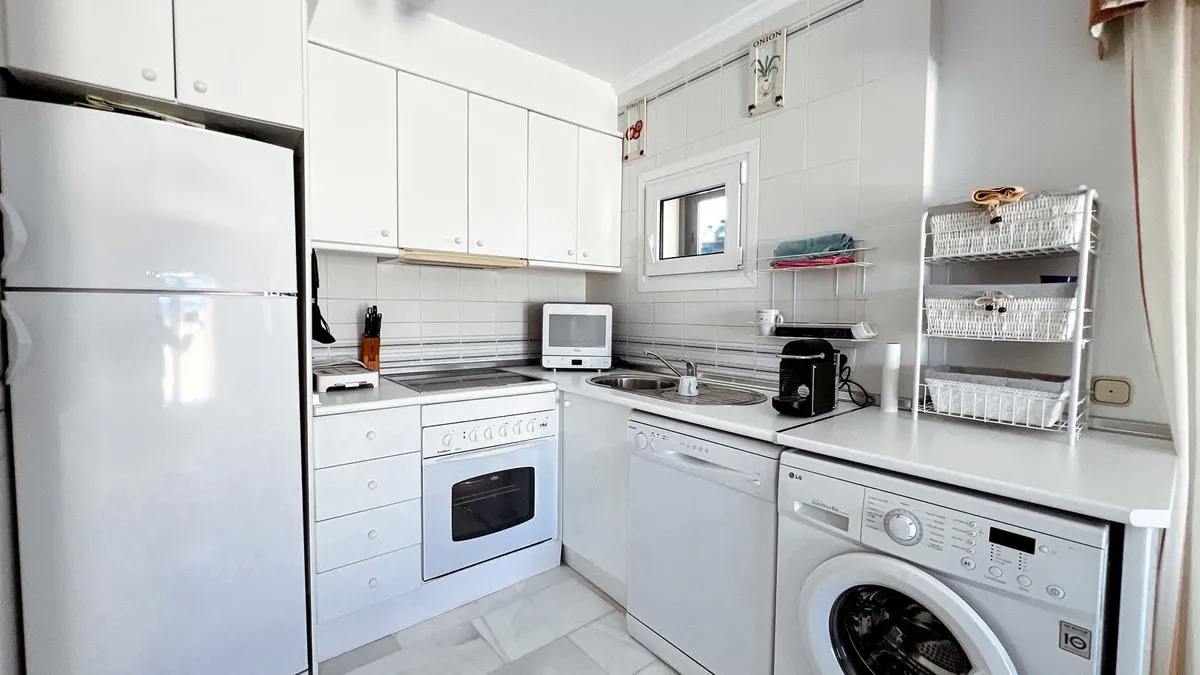 8d201085-f1fa-4aa5-81bb-64c865b04bb0