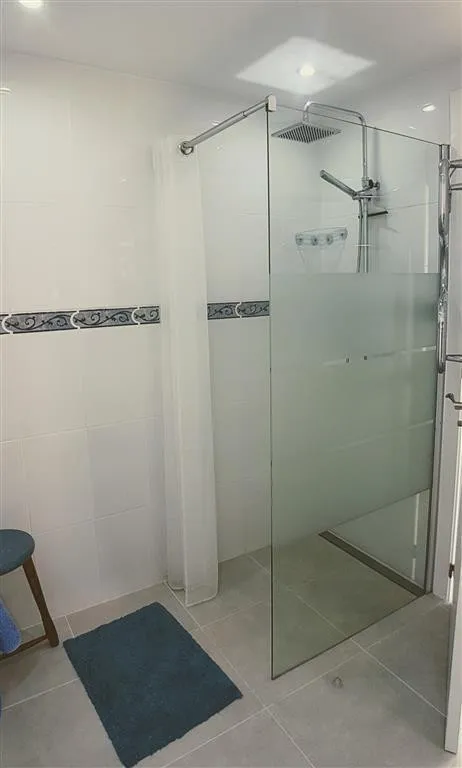 b18ce913-8aab-414f-832c-b8dc1b4d944d