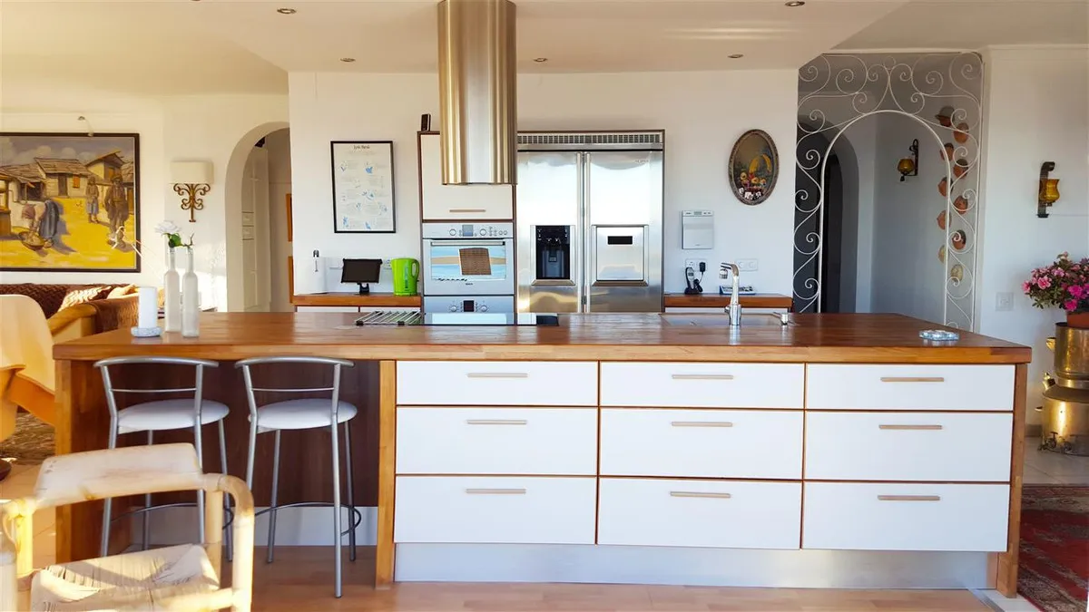 dea936fe-ed41-40af-9873-ee7f2fc0730c