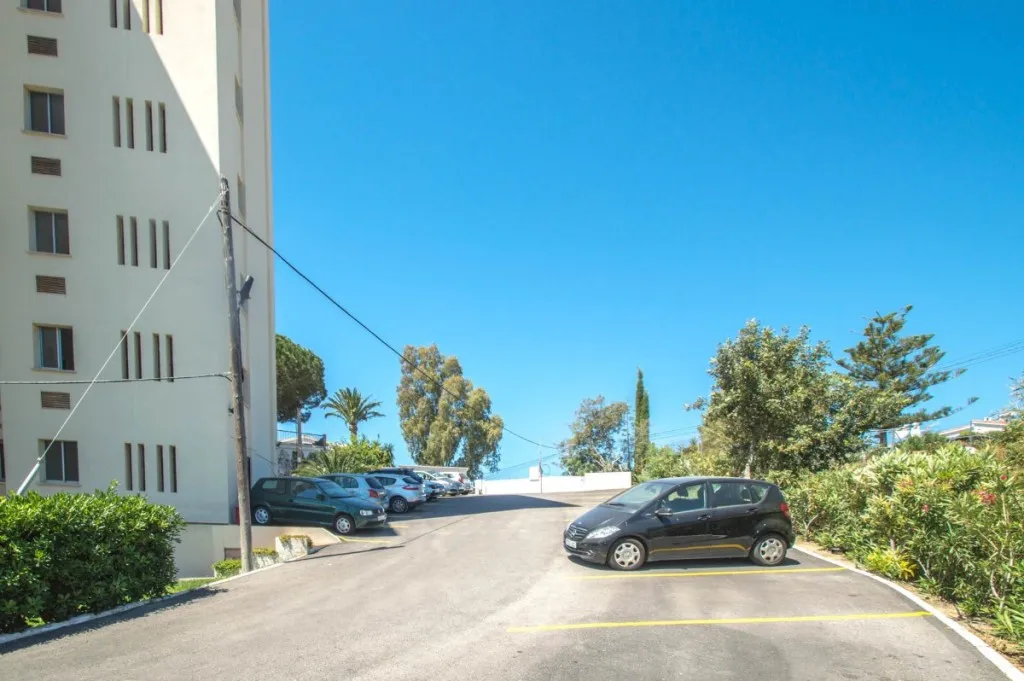 39c6116b-8a4b-4269-b03d-34042a5e9997