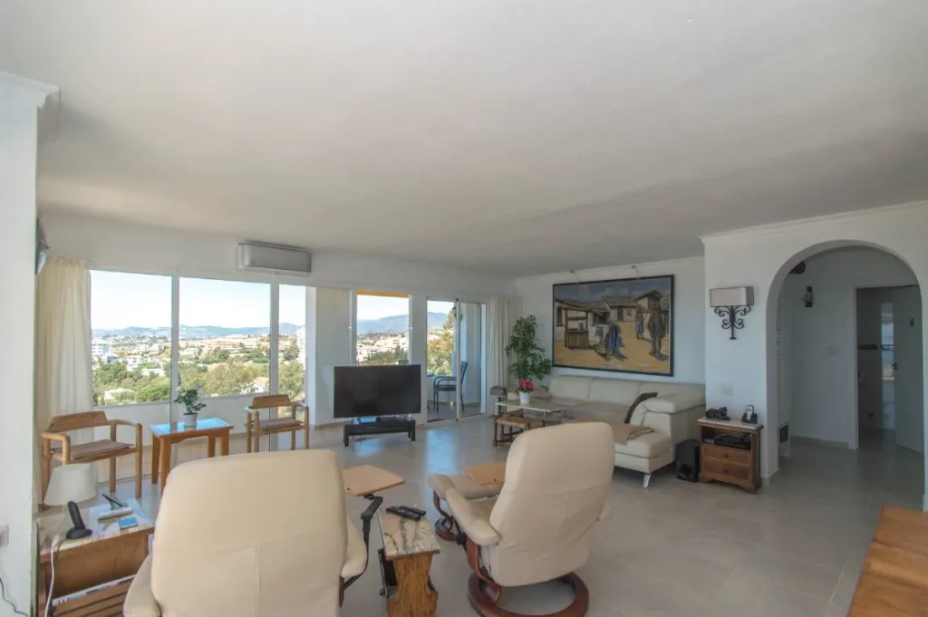 c739e194-6d91-4116-8a44-ed187c26821a