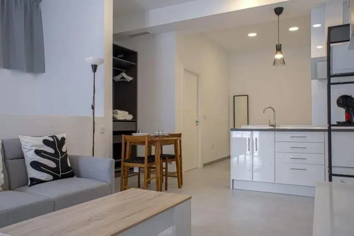 50d2f097-9f3a-4e08-abc1-e75350e4afa9