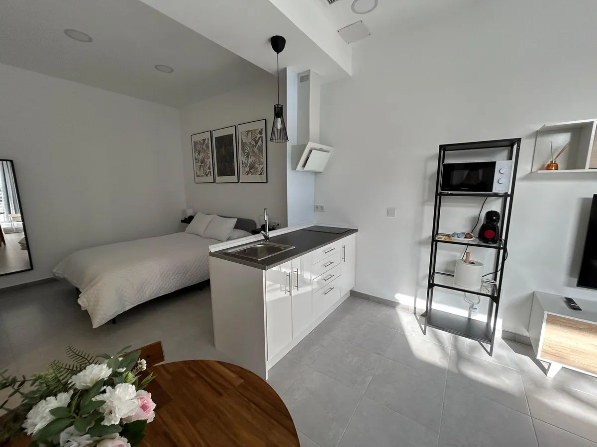 cf7571c7-f4ea-48de-8aaa-8901bd613155