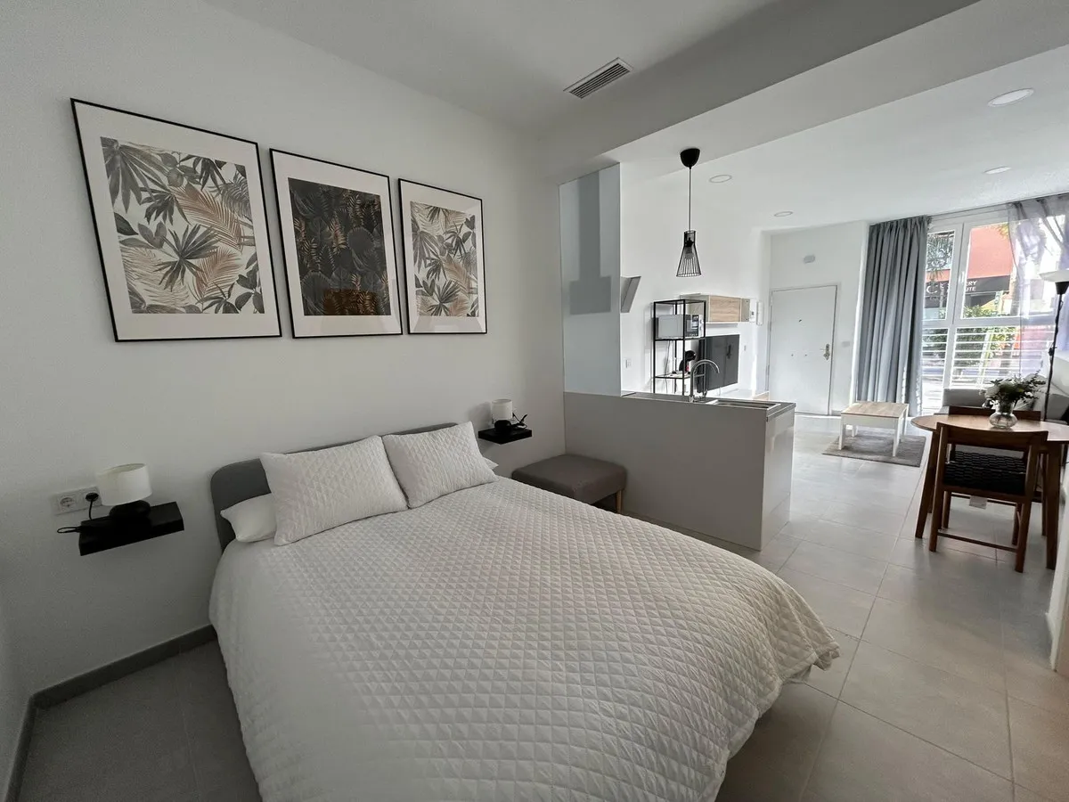 d00ca892-db3c-4a61-a8e1-b3b300f44da1