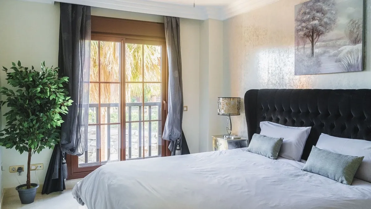 e6ee9ee1-d103-4ab7-bcff-40136d579d69