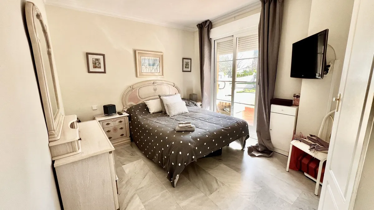 6d35690e-c7fe-4383-9bf9-fbc9b82bca4a