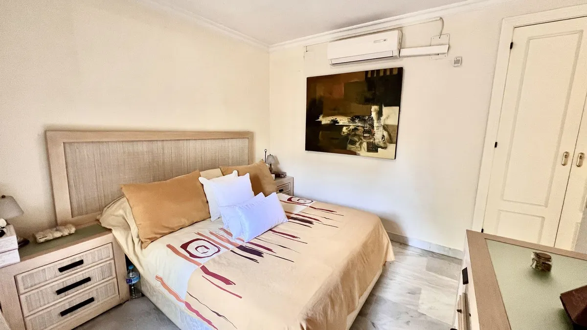 c1b4a360-6b34-4e4b-bd9b-5000d8265399