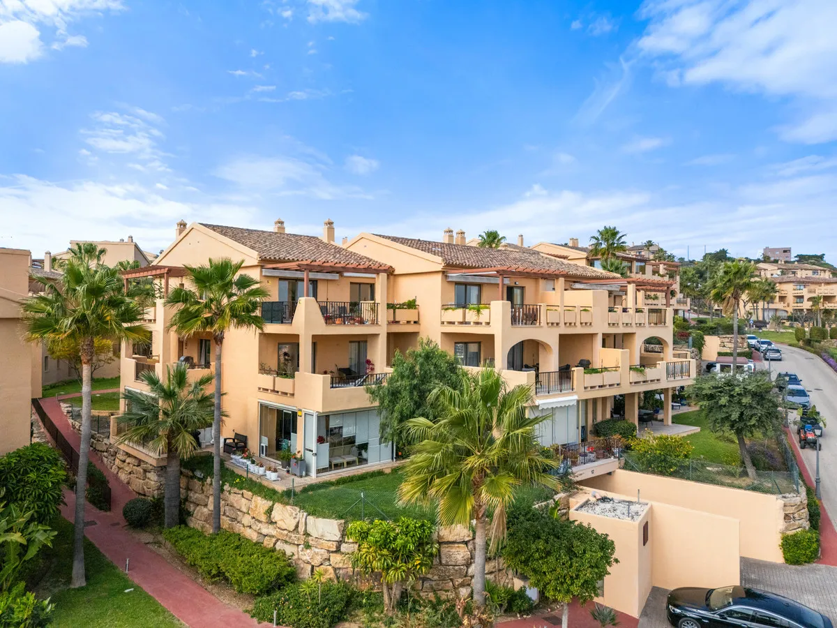 bf97ba2b-9e16-4ad0-b96e-35079d404e0c