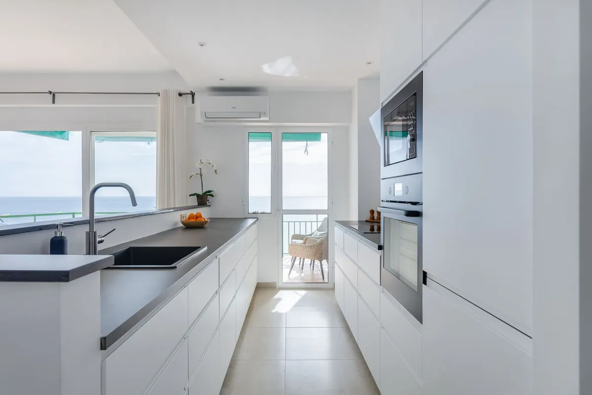 62a62f61-01f2-4966-9375-f4ae8666c4cb