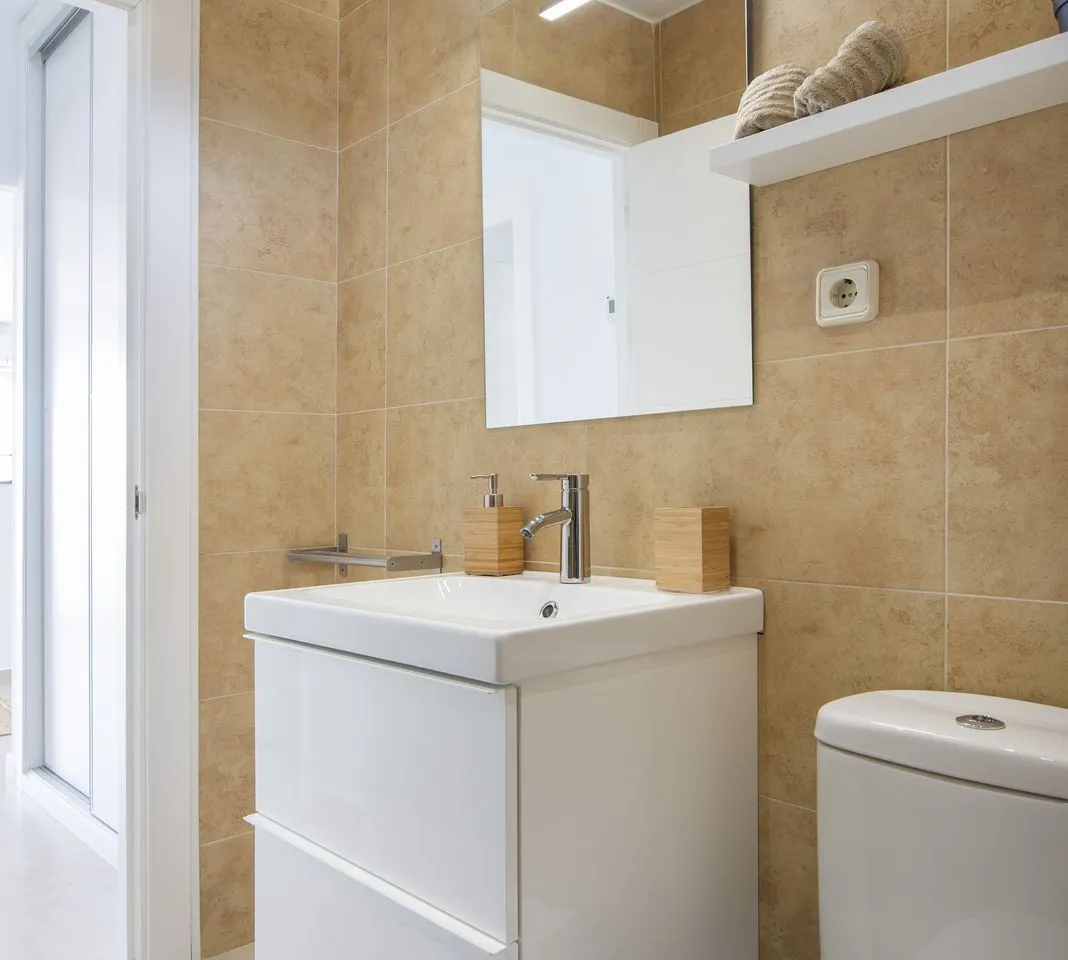 b2d541c4-d9b5-4a64-b2f9-d5cf2495e184