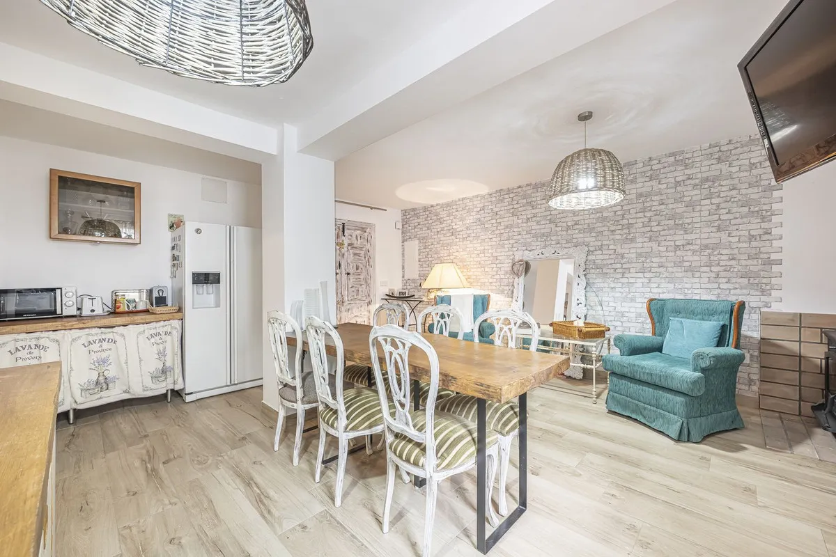 f21494df-fade-4946-81c4-af28bfb690ed