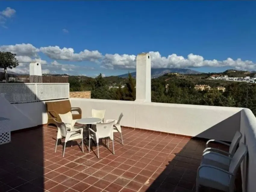 7c9c0531-f5bf-49e1-96a1-41fd1f8acb8c