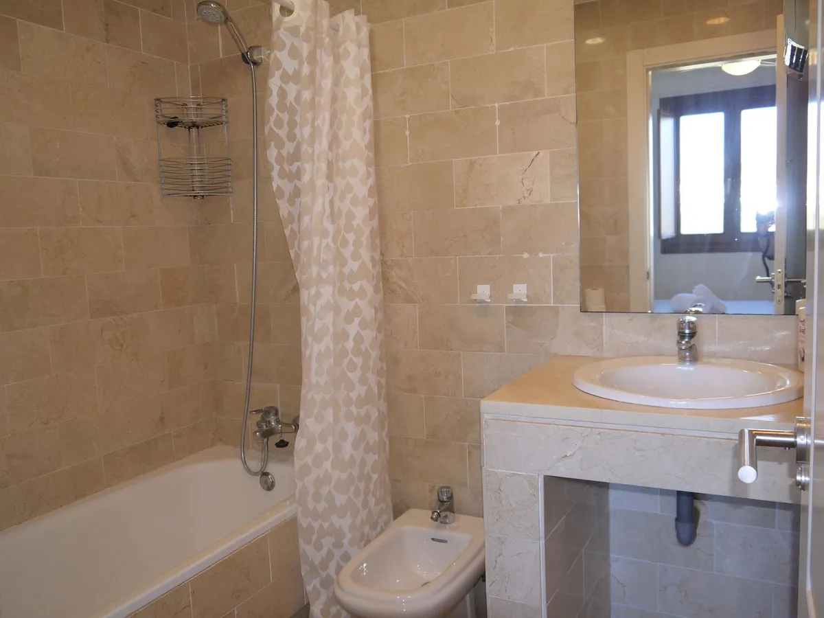 6f80dc78-d401-437b-aa6c-34c43e838a39