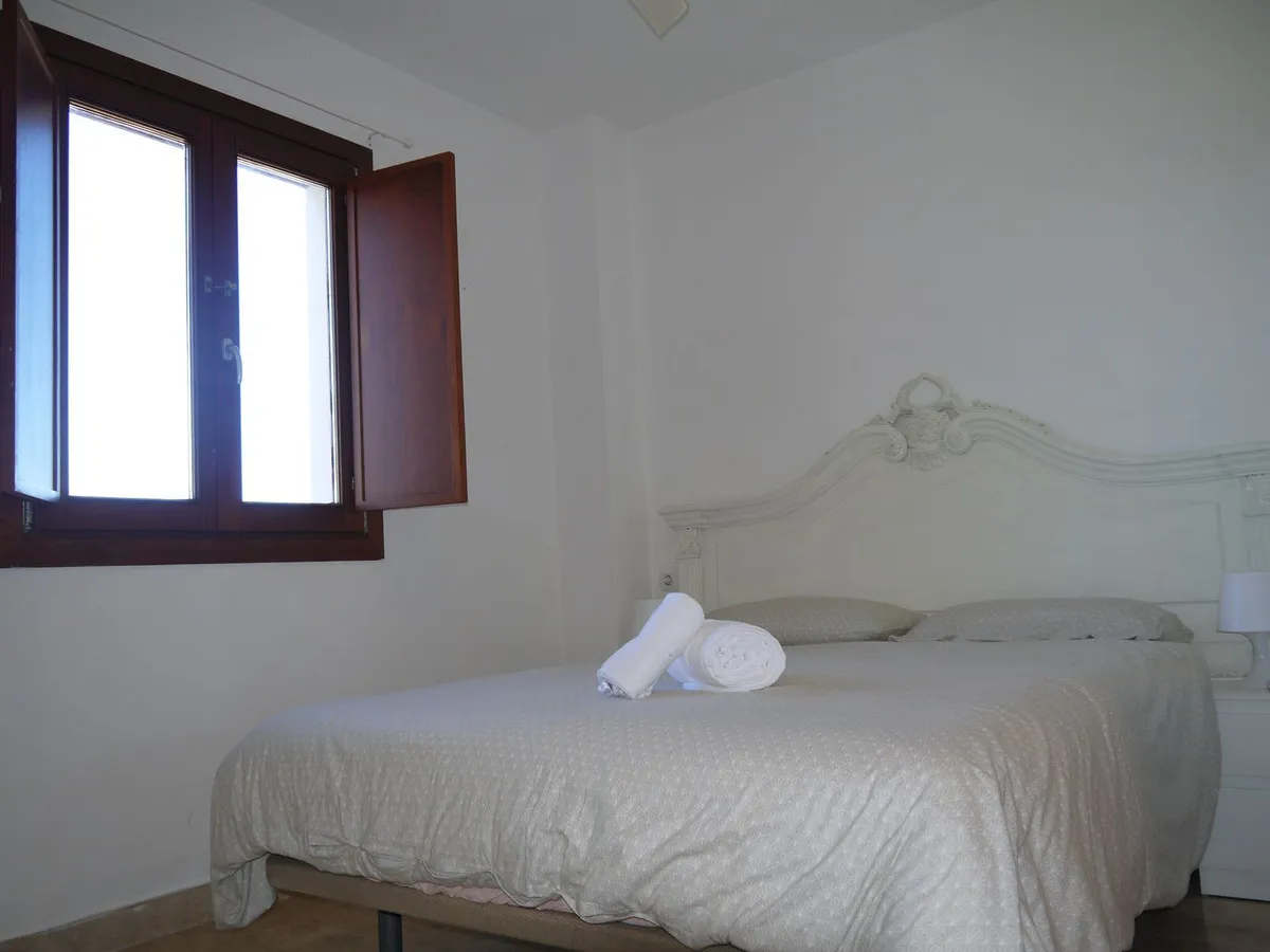 c18800a2-b5a2-4e70-8d49-059a9e01cff2