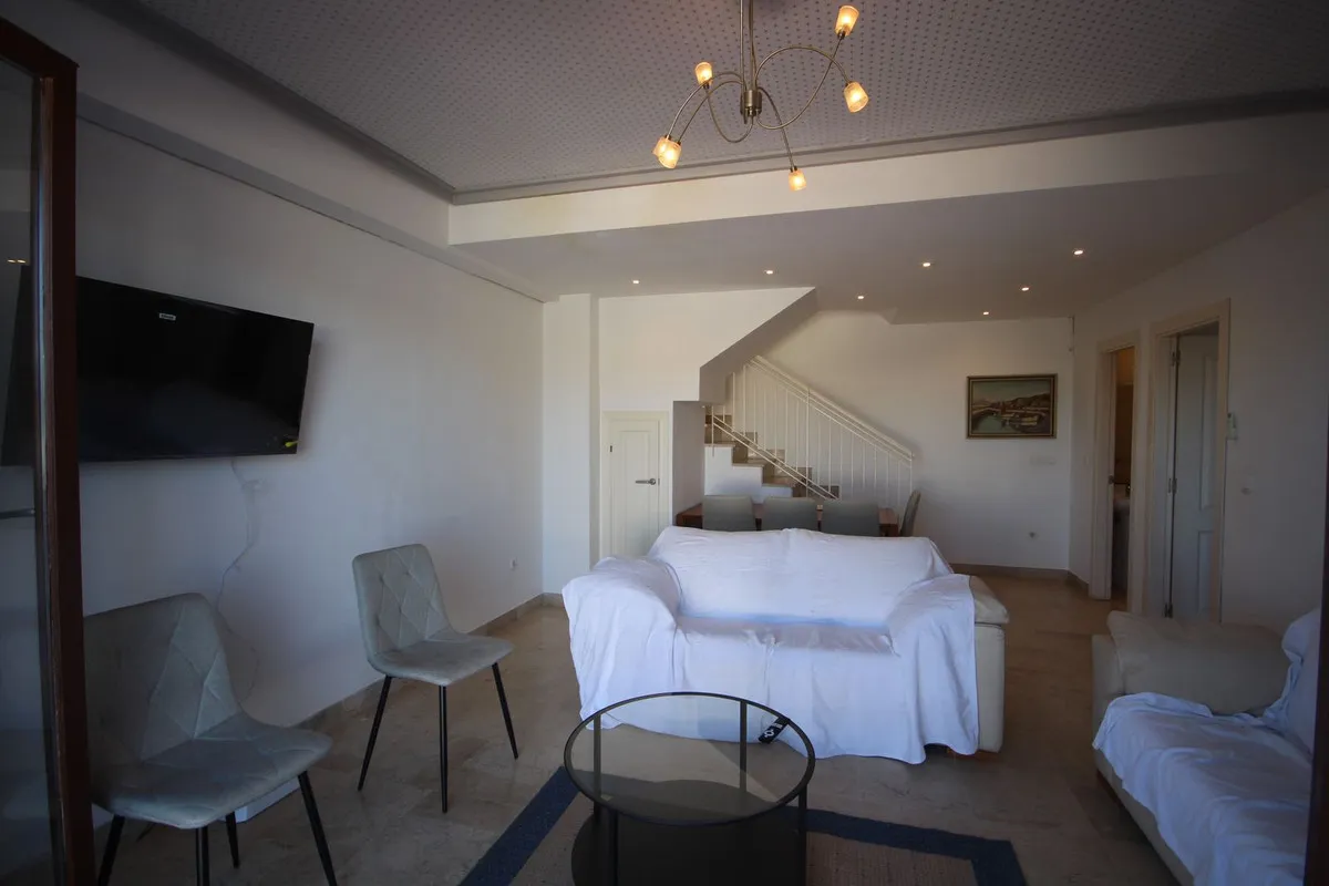 1b76335e-5dbc-4675-a690-20c75eeb7c6e