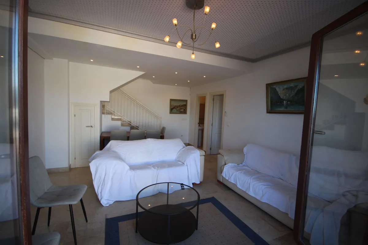 88760379-dac4-4efd-ac81-d1889bb98e1a