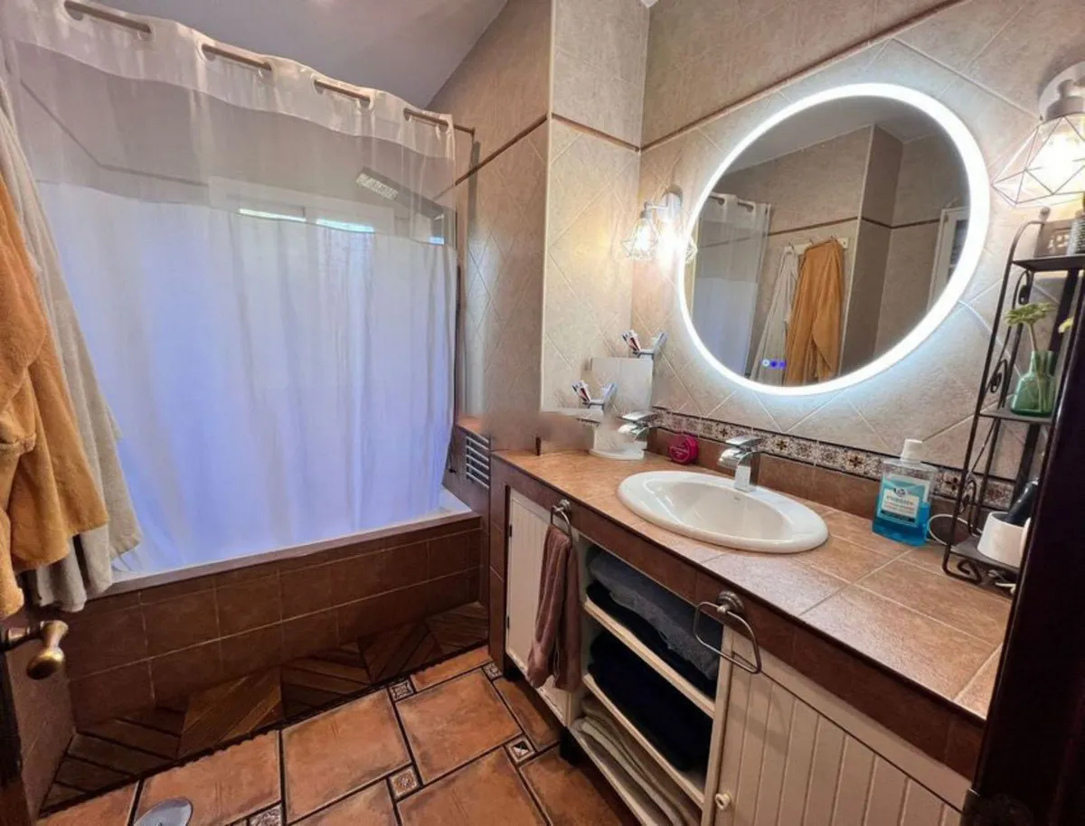 0501d853-9a4b-4065-9beb-6794a8e11a29