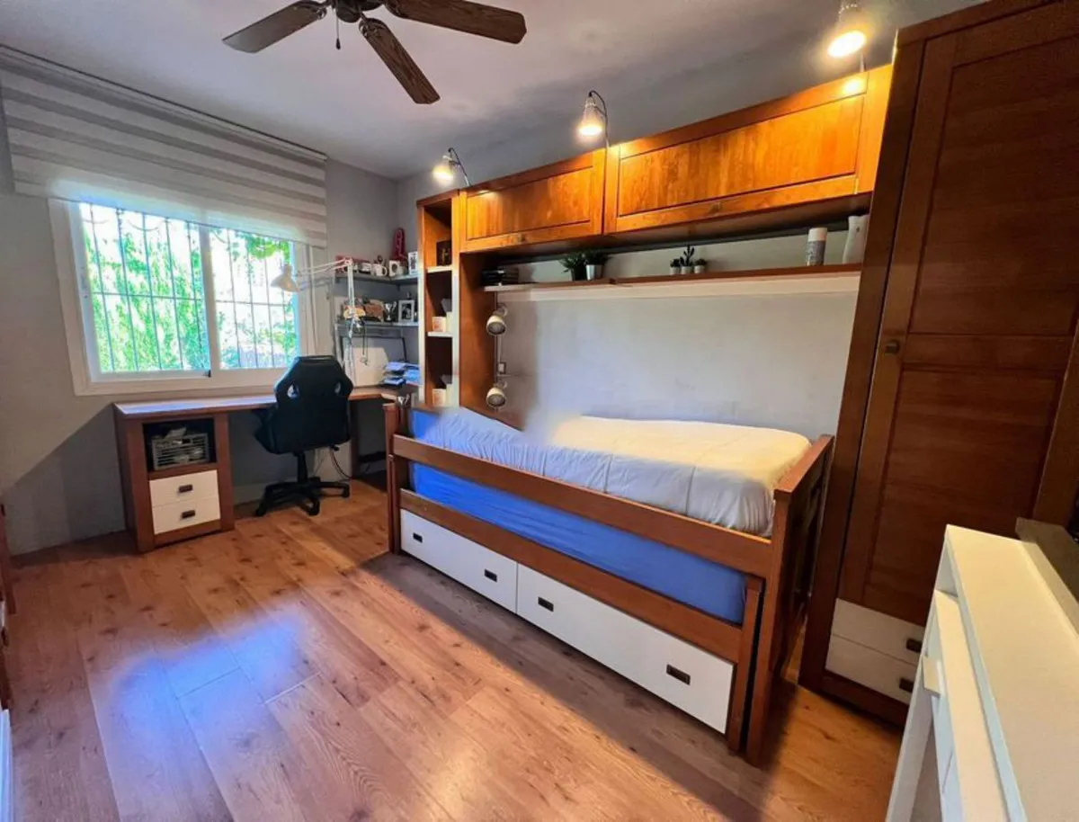 74aaa76f-8cb2-4675-b5b2-80a4103ed695