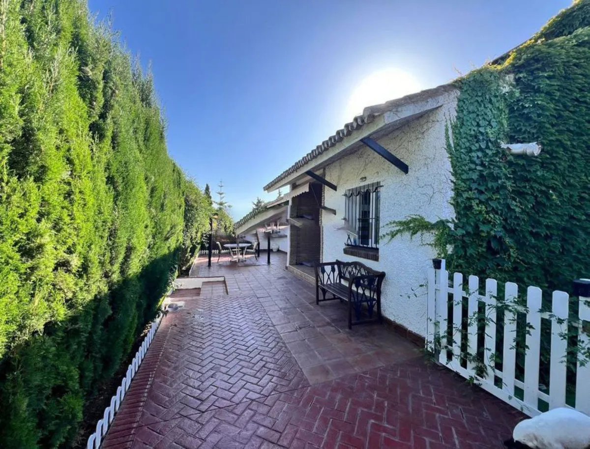 f520ddd1-fd96-43bc-9419-15c892cc6ed5