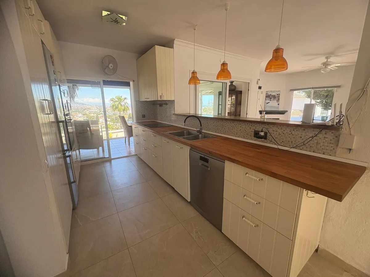 db3aee43-0158-4162-a6af-1391bf3017da