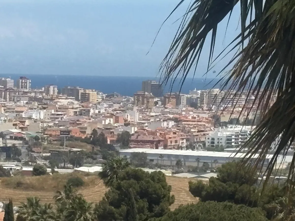 f79dc653-c0e9-47fa-a9a9-613b6f0990be