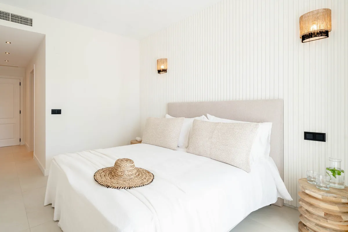 61b07249-c672-4dcf-bb75-1adbfb179d41